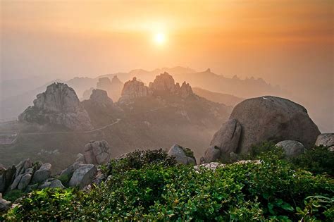 如何坐車去嶗山?嶗山自古以來就是文人墨客吟詠歌頌之地，不僅因其自然美景令人賞心悅目，其深厚的文化積澱更是引人入勝。